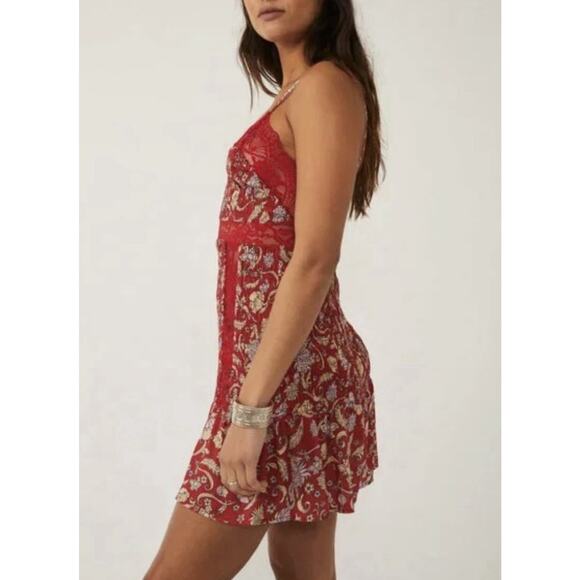 Intimately FREE PEOPLE Last Night Mini Dress Red Lace Floral Large - L - Picture 1 of 9
